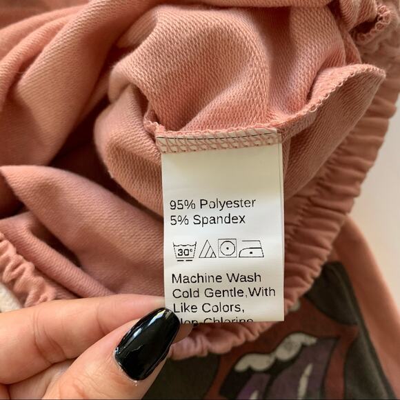 Via Penny Lane Reworked Apparel | The Rolling Stones Pink Graphic Shorts Large - Picture 4 of 10